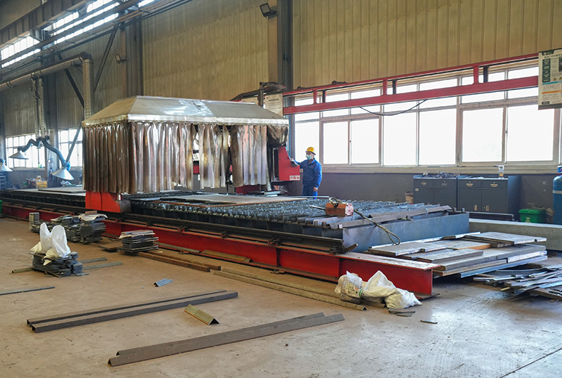 數(shù)控門(mén)式切割機(jī)